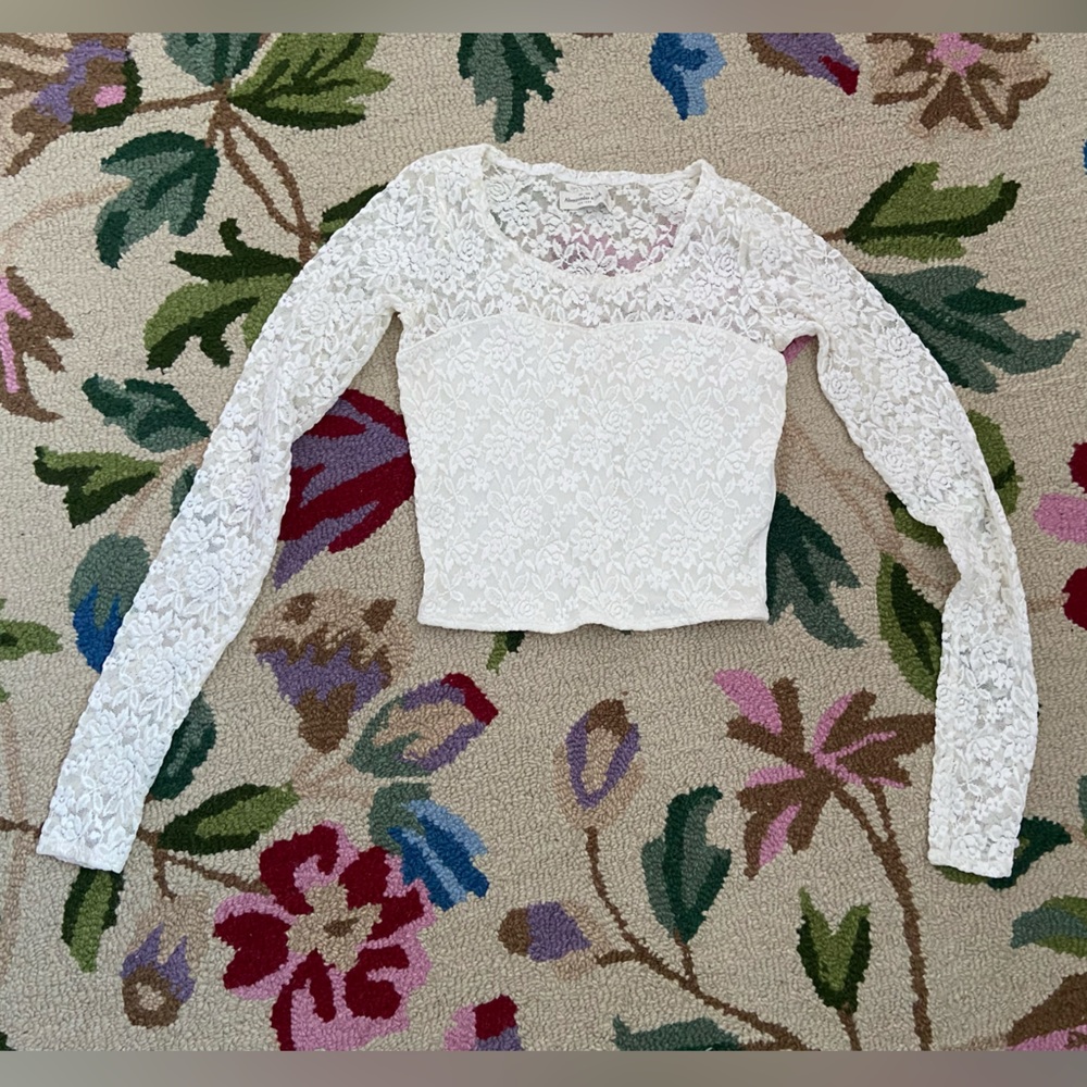 Abercrombie & Fitch White Lace Long Sleeve Top